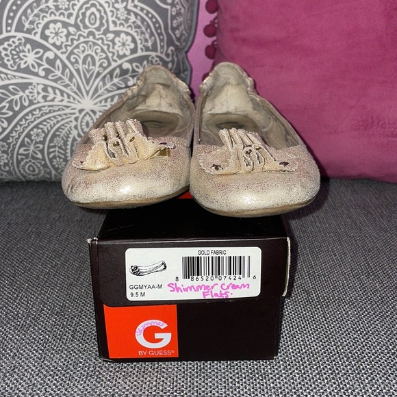 Gold Guess Shimmer Flats - Picture 5 of 5